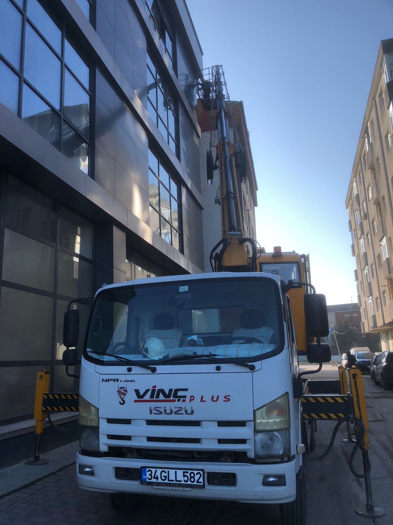 Pendik Dış Cephe Vinç Kiralama